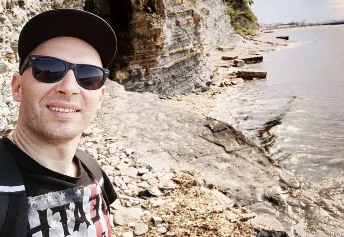 Znany wokalista disco polo zamieszkał w Bułgarii! Co z jego dalszą karierą?! Mamy komentarz gwiazdy! Fani w szoku! 