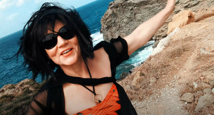 „Go! Go! Everybody„ – gorąca premiera od Shazzy! Zaskakujące połączenie disco polo i latynoskich brzmień