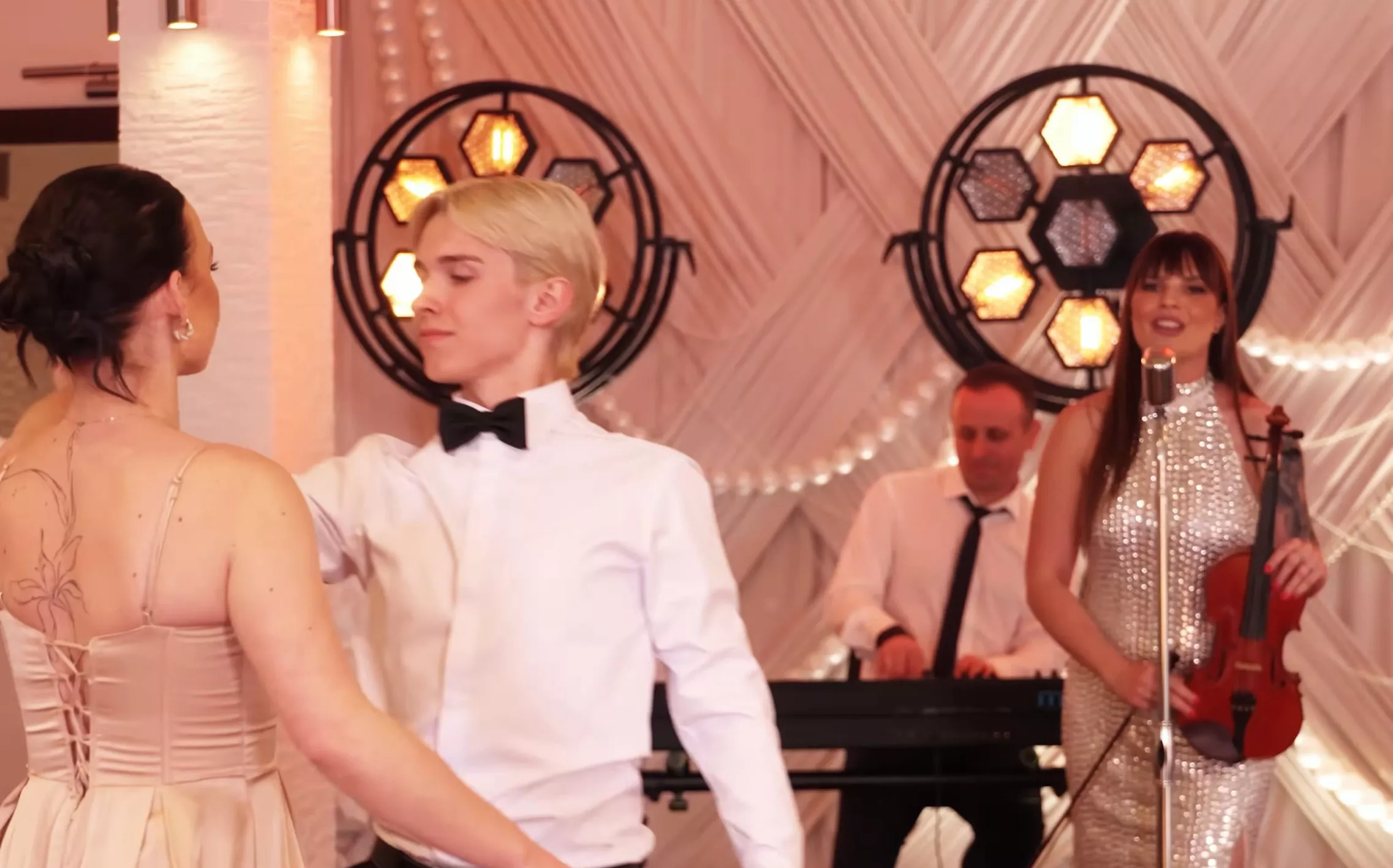 Goka nagrała "Nasz walc" i para młoda dostaje gęsiej skórki. Sprawdzamy, dlaczego to hit