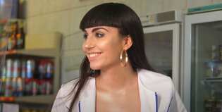 Gorąca Grażyna z zespołu disco polo! Trzyminutowy spektakl ironii, sarkazmu i świetnego humoru!