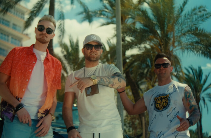 Gorąca letnia premiera od zespołu Freaky Boys „Czy pamiętasz mnie„! To może być hit tego lata!