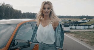 Odważne kadry kobiety w disco polo, które uchwyciło oko kamery rozpalają wyobraźnię!