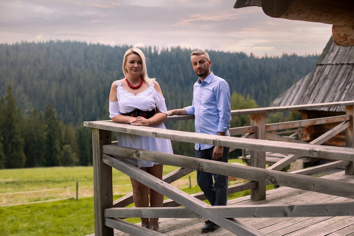 Gorąca nowość od zespołu Kogiel Mogiel: „Buzi Daj” – nadchodzi hit disco-folk?

