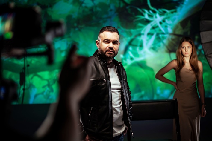 Gorąca premiera! Klasyczne disco polo w nowej produkcji Kenzo pt. „Oddam Tobie siebie„