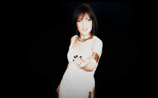 Gorąca premiera! Królowa disco polo - Shazza odświeżyła swój wielki hit pt. „Egipskie noce„! Powstał nowy teledysk