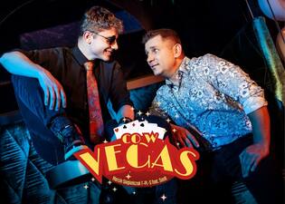 Gorąca premiera! Marcin Siegieńczuk z nowością „Co w Vegas„! Zaśpiewał razem ze swoim synem! To jedna z najlepszych produkcji?!