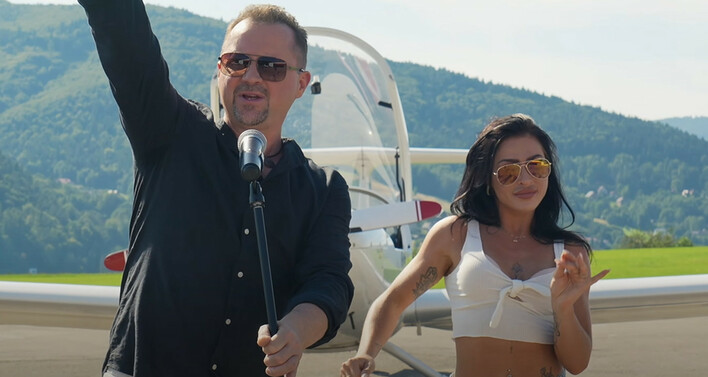 Gorąca premiera od legend disco polo Fanatic: „Najpiękniejsza z wszystkich Dam„!
