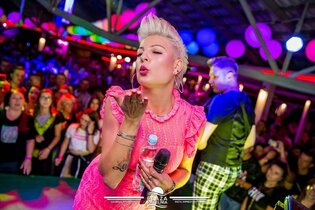 Piękni i Młodzi udostępnili premierę! Nowość pt. "Wirują światła" oczaruje całą Polskę?! Koniecznie posłuchajcie!