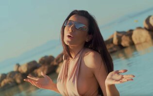 Gorąca premiera od seksownej Nemi! "Cała dziś płonę" | Nowość | VIDEO