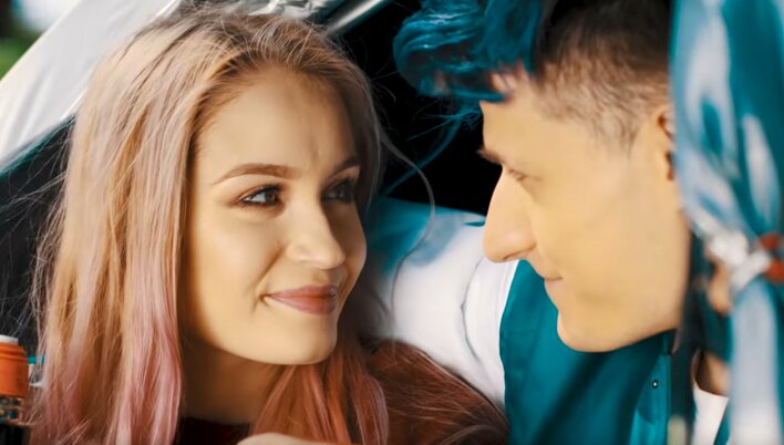 W disco polo powstał hymn dla zakochanych?! W rolach głównych TikTokerzy! 