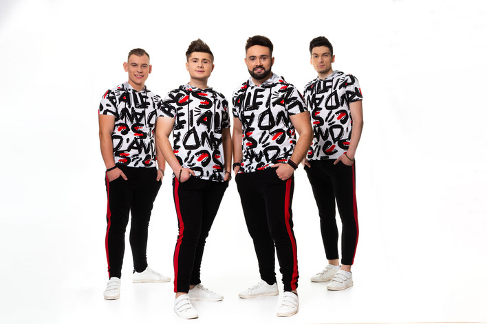 Gorąca premiera od zespołu Soleo pt. „W Dziewczynie Łogiń Płonie„