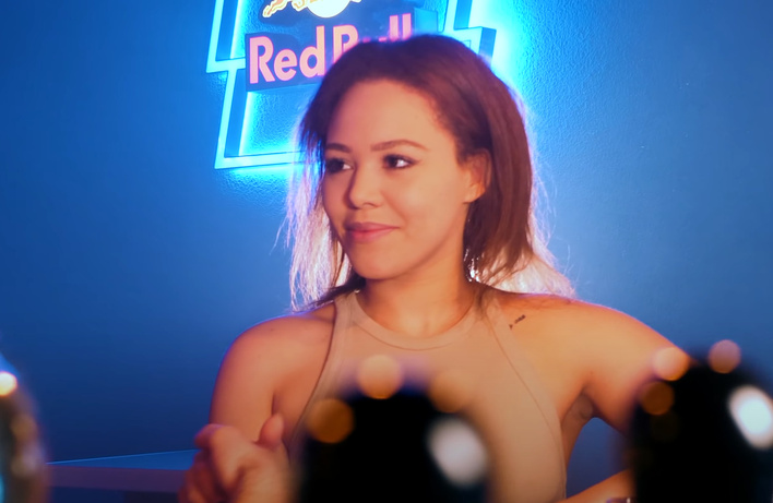 PREMIERA: Piękna mulatka pokrzyżowały plany znanych gwiazd disco polo?! Artyści marzyli o Ibizie! VIDEO