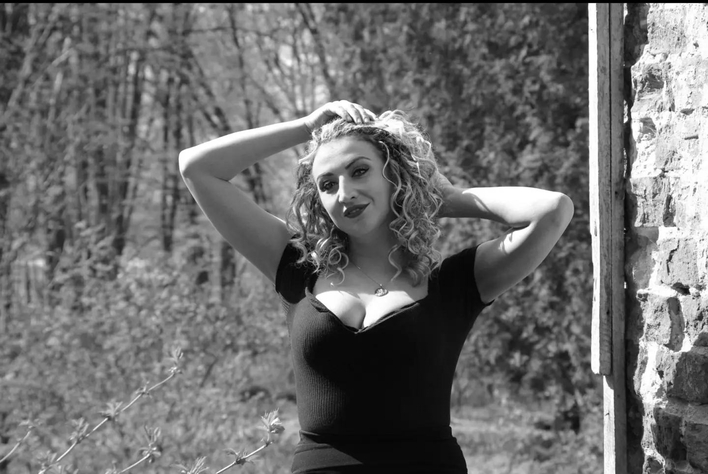 Gorąca, seksowna, tajemnicza sesja wokalistki disco polo! Skorusa zachwyca!