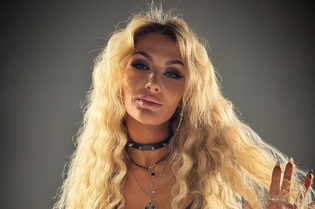 Gorąca sesja liderki CamaSutra. Małgorzata Główka w drapieżnej stylizacji! 