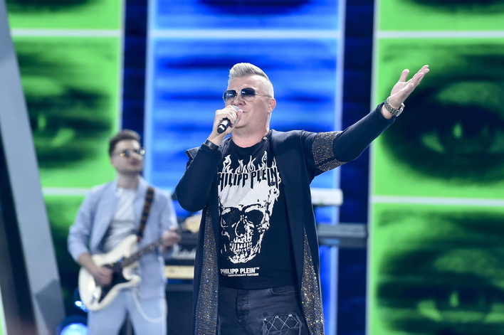 Gorąca składanka największych hitów Jorrgusa trafiła do sieci! To idealny prezent dla wiernych fanów popularnego gwiazdora disco polo! 