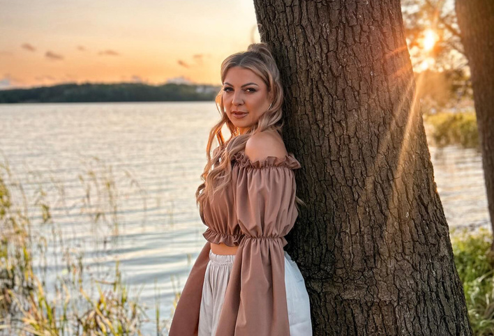 Gorące ujęcia Magdy Narożnej z urlopu, gwiazda disco polo odsłoniła swoje ciało!