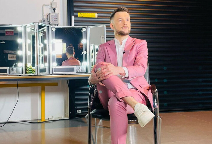 Gorący premiera od zespołu Defis! Hit od Karola Zawrotniaka oczaruje Was!