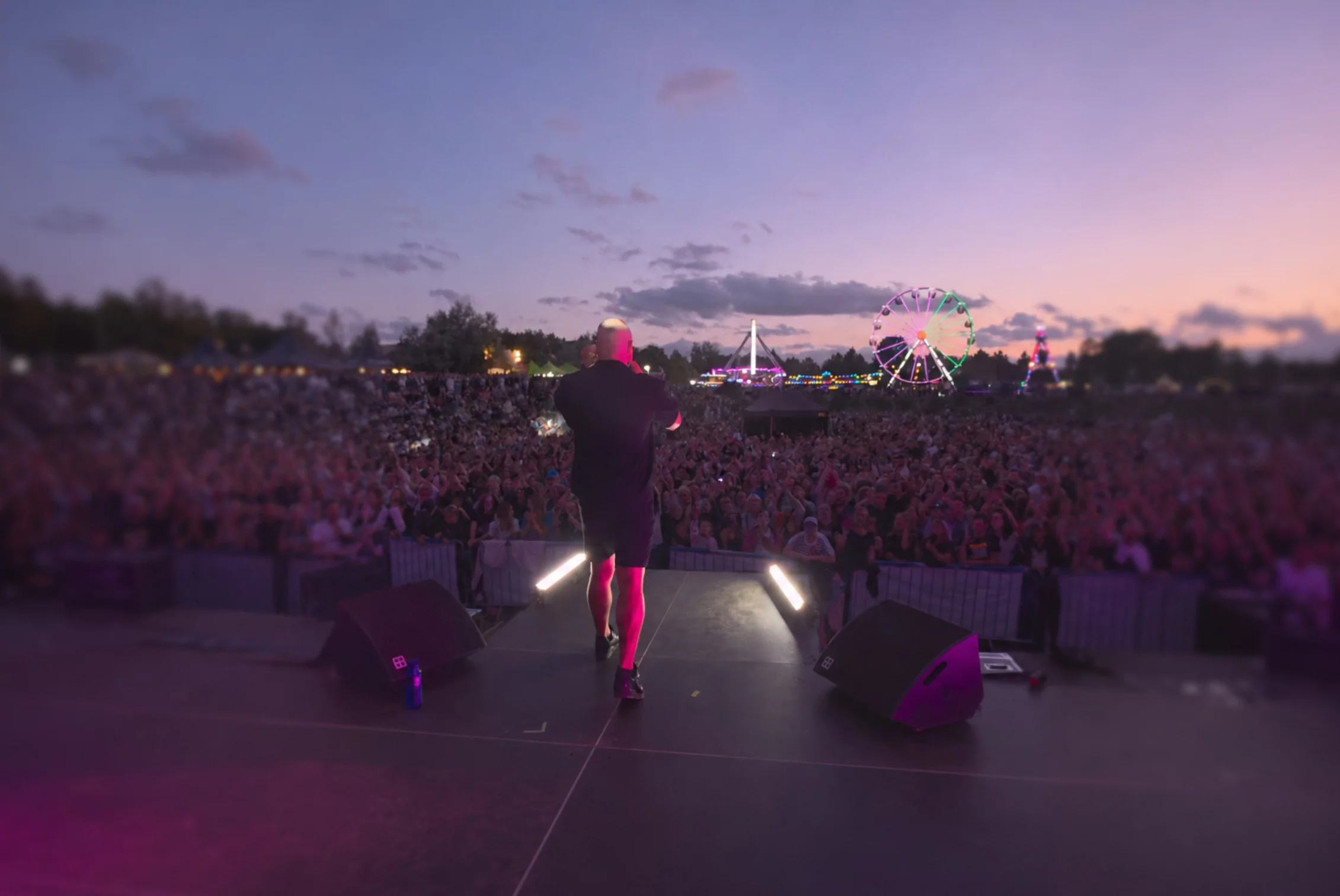 Gorzów oszalał na punkcie Dawida Narożnego! „Ona działa na mnie jak" i morze ludzi pod sceną