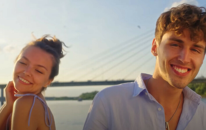 Gwiazdy disco polo o marzeniach i tęsknocie! Grupa Amora nowością „Przeszłość„ podbije rynek muzyczny w Polsce?