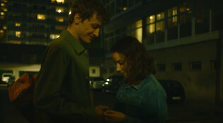 Grupa Amora zaskakuje nowym singlem! Zmiana stylu i miłosny przekaz w utworze ”Było mi źle”„