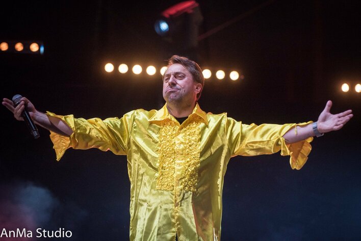 Grupa Boys w kultowym hicie "Bara bara"! Wyszło genialnie | VIDEO