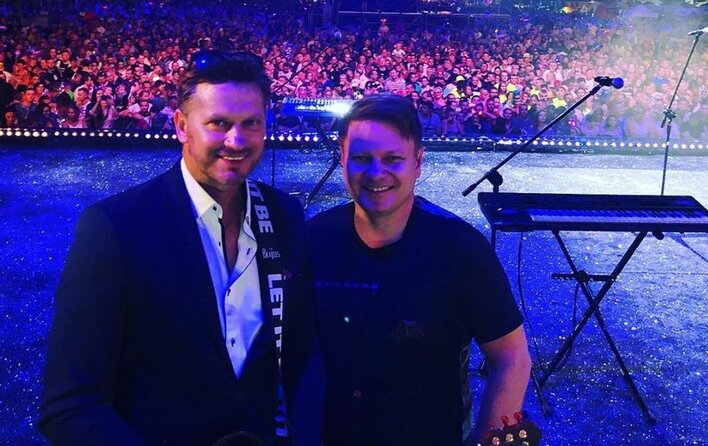 Grupa Classic w premierowej produkcji "Umów się ze mną" w Ostródzie podczas koncertu premier! 