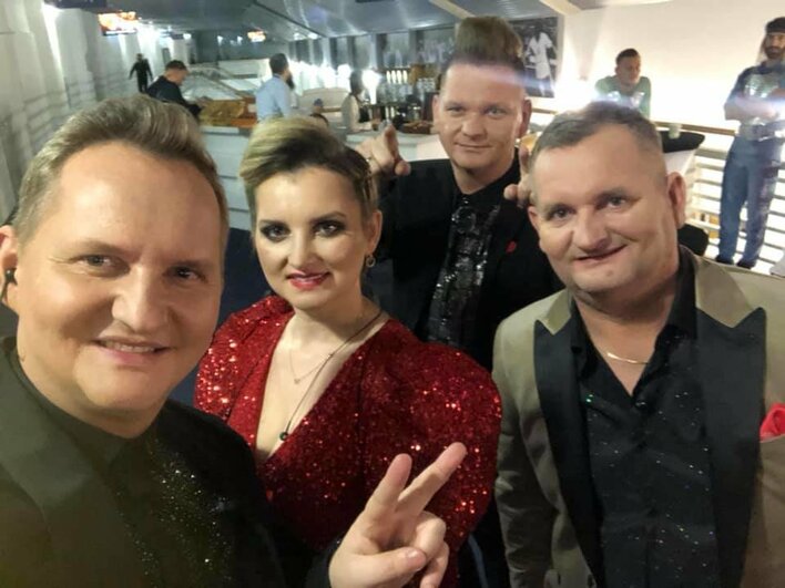 Rodzeństwo Gwiazdowskich (Mig) odważyło się na Hot16challenge! Rapują jak Peja?! 