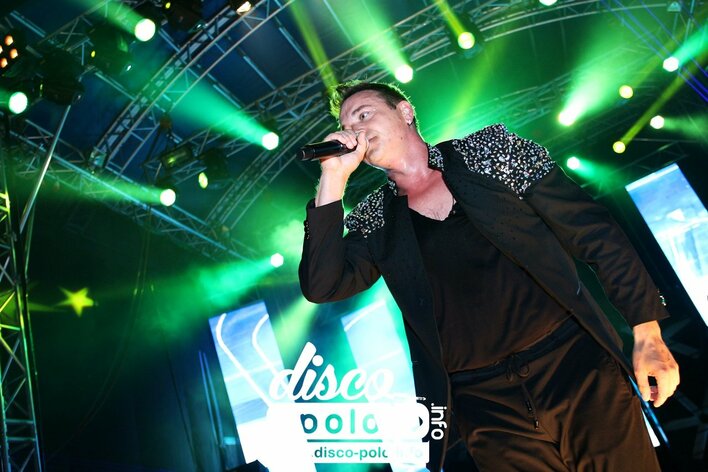 Grupa Weekend w piosence pt. "Miłość" zespołu Boys! | VIDEO