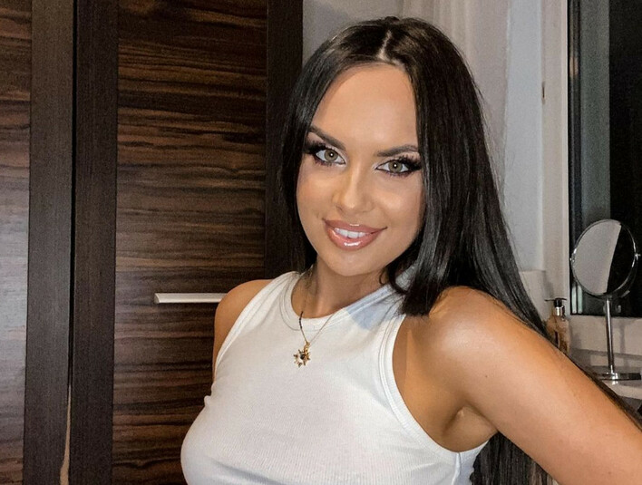 Wokalistka disco polo bez stanika?! Gorąca Milena Grzywacz rozgrzewa INSTA! Pod postem lawina komentarzy! 