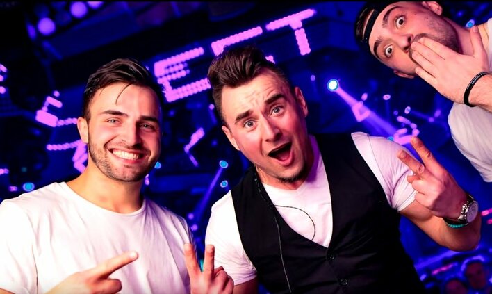 Gwiazda disco polo sexoholikiem!? Do sieci trafiło zaskakujące nagranie!