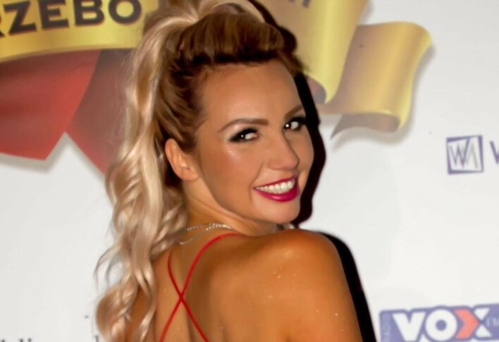 Wokalistka disco polo wyprzedaje swoje ubrania! W tym sukienki z wielkich gali!