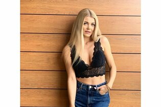 Gwiazda muzyki disco polo w zmysłowej bieliźnie! Ten model hitem jesieni?! Zobaczcie jak podkreśla biust!