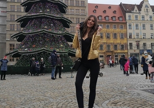 Gwiazdeczka disco polo zapomniała się ubrać?! Zobaczcie ponętne ciało zjawiskowej artystki!