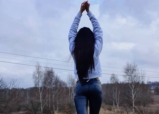 Gorąca gwiazda disco polo rozgrzała fanów do czerwoności! Pokazała piersi na mrozie!