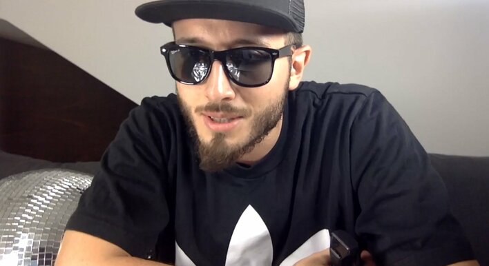 Gwiazda disco polo zgoliła brodę przez przegraną Polaków na Mundial | VIDEO