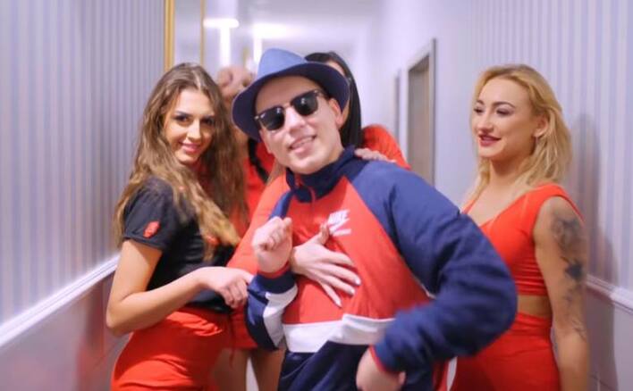 Wielka suma trafiła na konto gwiazdora disco polo! Wiemy za co! 