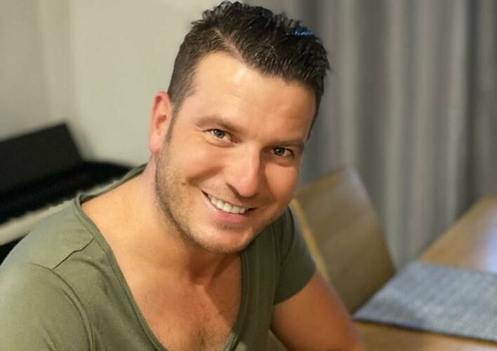 Brak koncertów mu nie straszny! Sylwek z Power Play znalazł złoty środek na trudny czas!