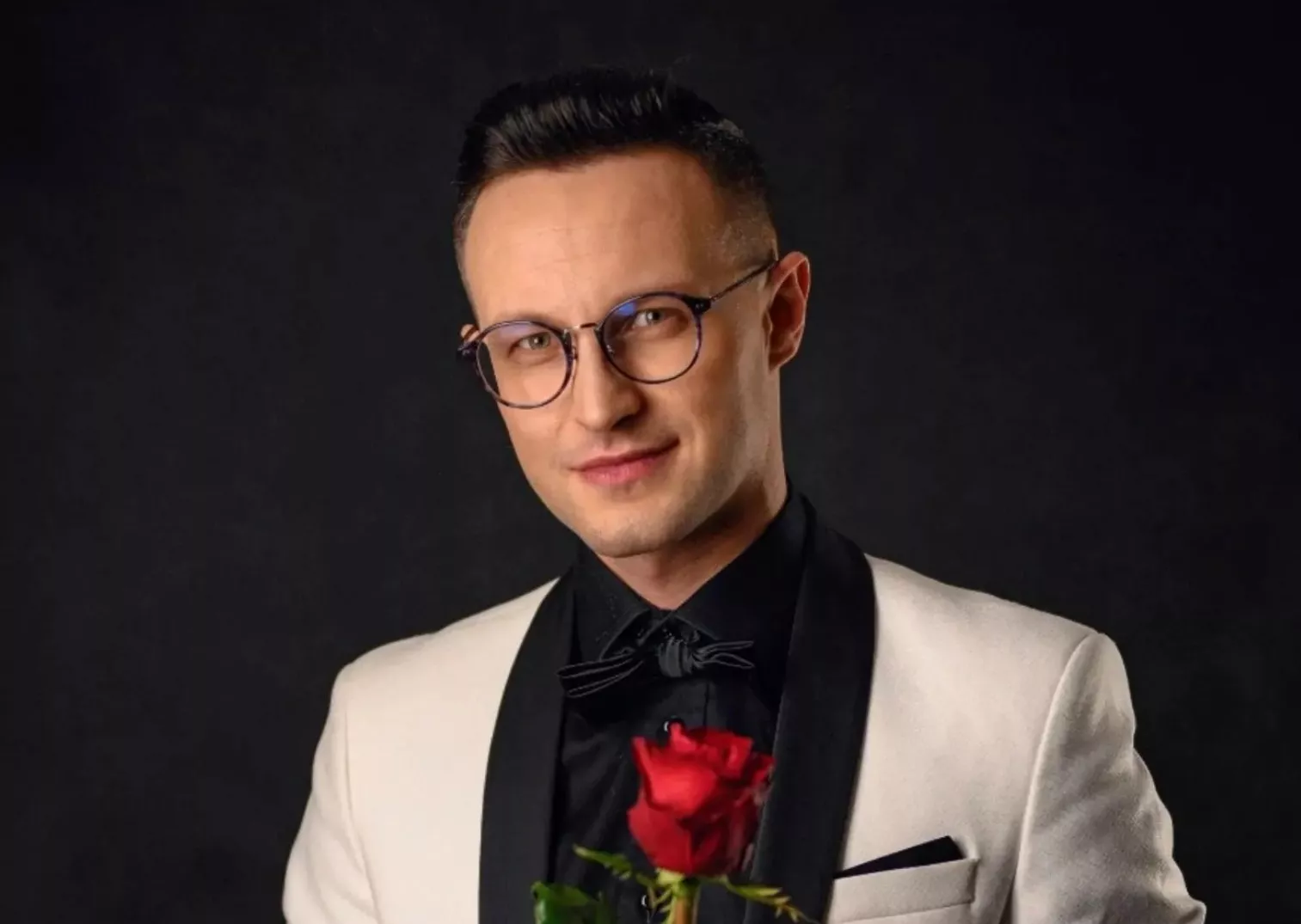 Gwiazdor disco polo Jakub Urbański upamiętnia śmierć Jana Pawła II w wyjątkowy sposób! Co zrobił? | VIDEO