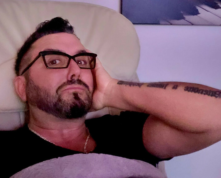 Pilne! Uwielbiany gwiazdor disco polo zmuszony odwołać koncert! „Nie chcę narażać siebie, a tym bardziej swojego zespołu„