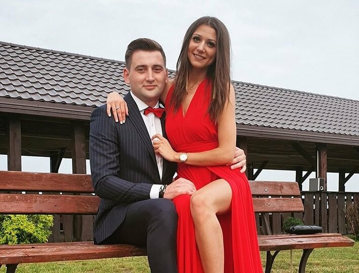 Ukochana wokalisty disco polo zadbała o jego bezpieczeństwo! 