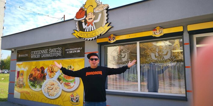 Gwiazdor disco polo został restauratorem! Przepyszne jedzenie dla każdego!