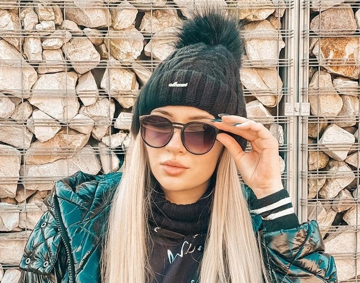 Lawina komentarzy pod wpisem! Gwiazdorskie sposoby na odpoczynek?! Znana wokalistka disco polo zdradziła co ją relaksuje! 