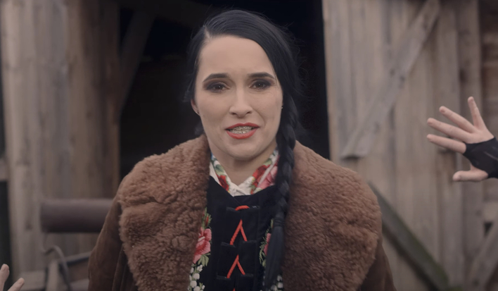 Ogromny sukces dla branży muzycznej! Zespół Daj To Głośniej otwiera szampana!