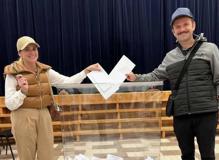 Gwiazdy disco polo na wyborach! Kto już oddał swój głos?!

