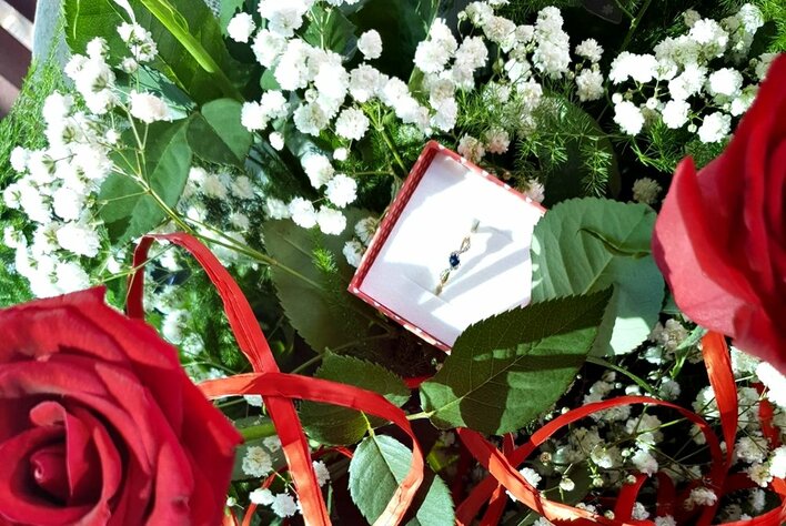 Gwiazdy disco polo staną niedługo na ślubnym kobiercu! Wokalistka powiedziała "Tak"! 