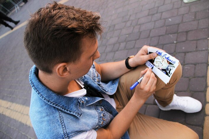 Gwiazdy disco polo w towarzystwie polskiego poety! 