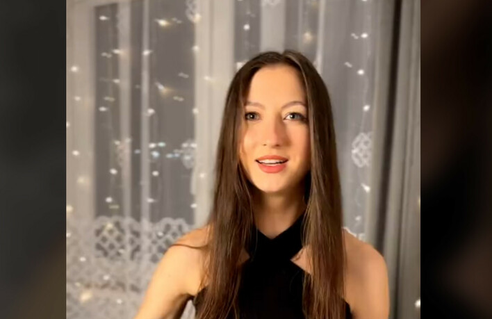 Kobieca odsłona hitu „Halo Księżniczko„ podbija sieć! Nie uwierzysz, kim jest ta TAJEMNICZA piękność! Podbije rynek DISCO POLO?! 