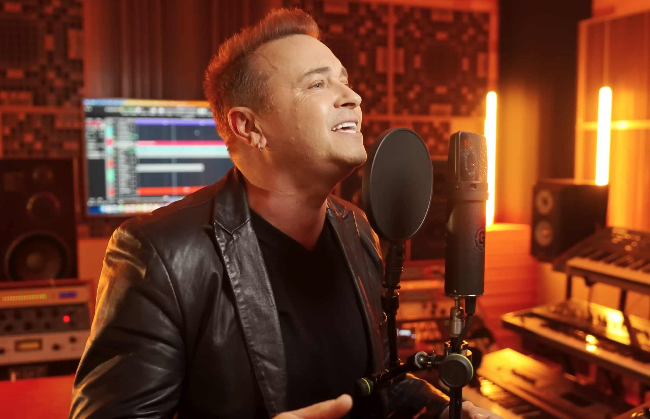 „Halo tu Londyn” od Weekend to nowy hit disco polo. Liszewski wraca z energią, jakiej dawno nie było