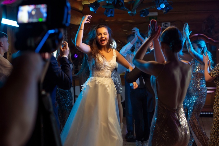 "Hej Wesele" zespołu Kogiel Mogiel to nowy hit na parkietach!