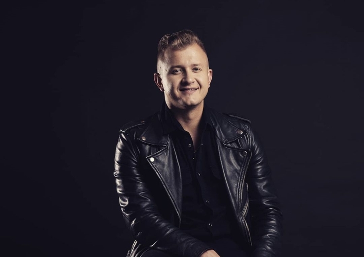 Hit Dawida Narożnego w rękach znanego kompozytora. Efekt zdumiewa.
